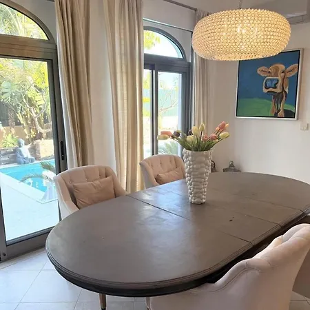 Algarve Stunning With Pool By Homing