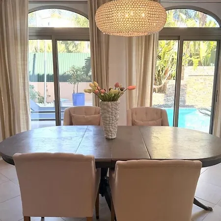 Algarve Stunning With Pool By Homing