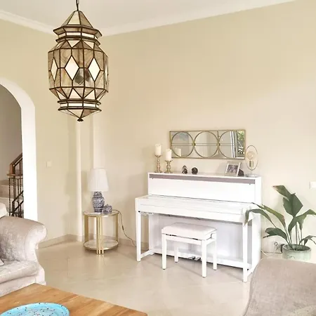 Algarve Stunning With Pool By Homing * Santa Bárbara de Nexe