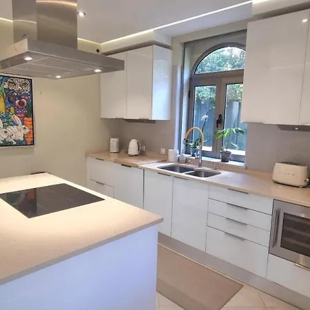 Villa Algarve Stunning With Pool By Homing