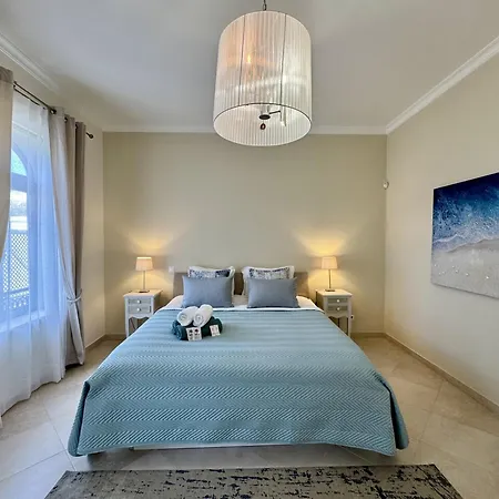 빌라 Algarve Stunning With Pool By Homing *